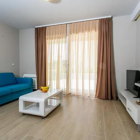 Olea With Free Garage * Промайна