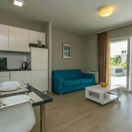 Olea With Free Garage Апартаменти *